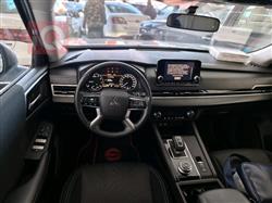 ميتسوبيشي أوتلاندر سبورت